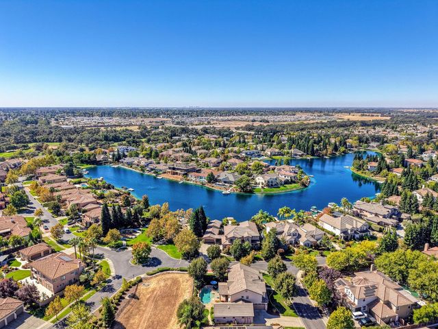 4095 Kingsbarns Dr, Roseville, CA 95747