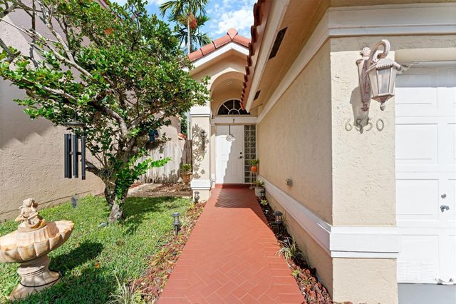 6850 NW 29th Court, Margate, FL 33063