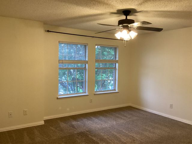 7774 Park Downs Drive, Fort Worth, TX 76137