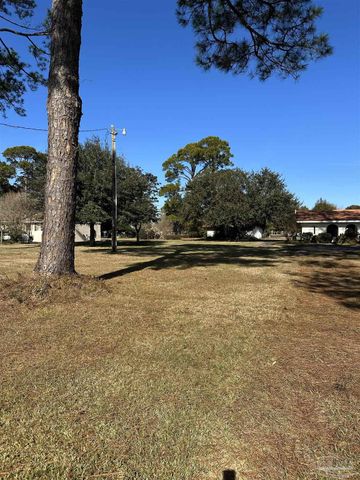 5418 Saufley Field Rd, Pensacola, FL 32526