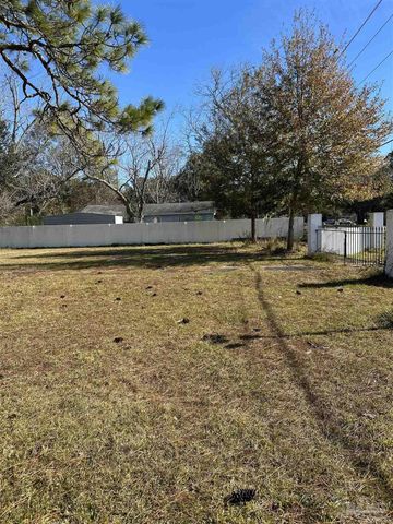 5418 Saufley Field Rd, Pensacola, FL 32526