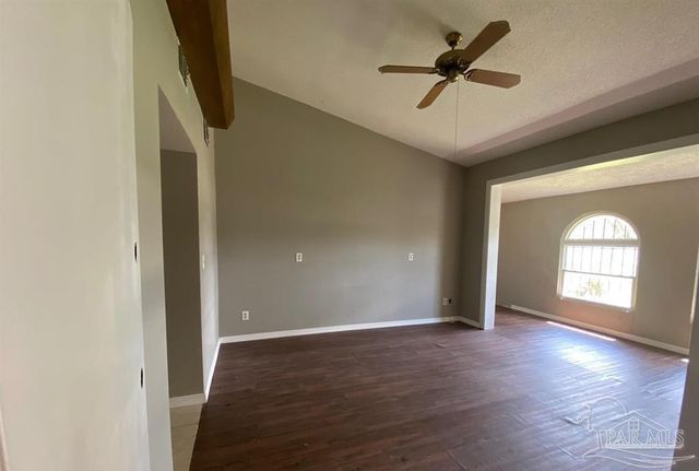 5418 Saufley Field Rd, Pensacola, FL 32526