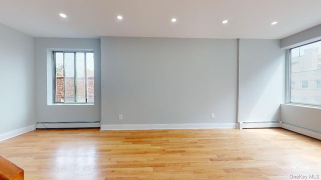 67-39 Clyde Street E, Forest Hills, NY 11375