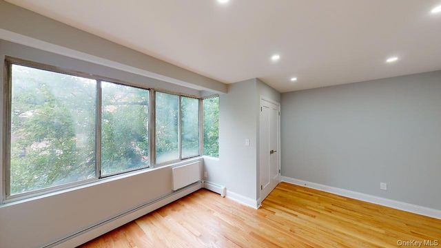 67-39 Clyde Street E, Forest Hills, NY 11375