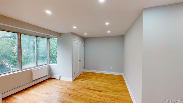 67-39 Clyde Street E, Forest Hills, NY 11375