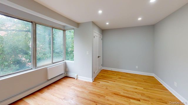 67-39 Clyde Street E, Forest Hills, NY 11375