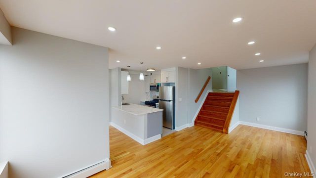 67-39 Clyde Street E, Forest Hills, NY 11375