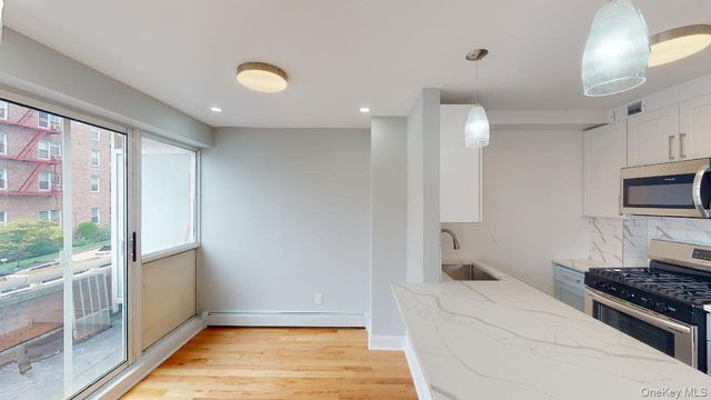 67-39 Clyde Street E, Forest Hills, NY 11375
