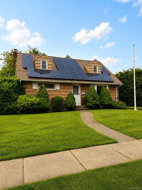 69 Virginia Street, Valley Stream, NY 11580