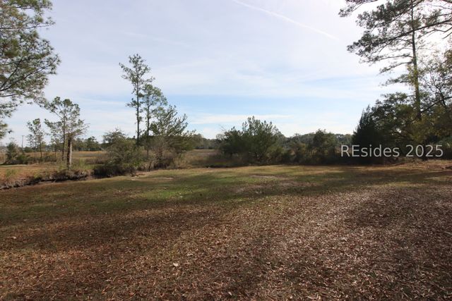 2768 Cherry Hill Rd, Ridgeland, SC 29936