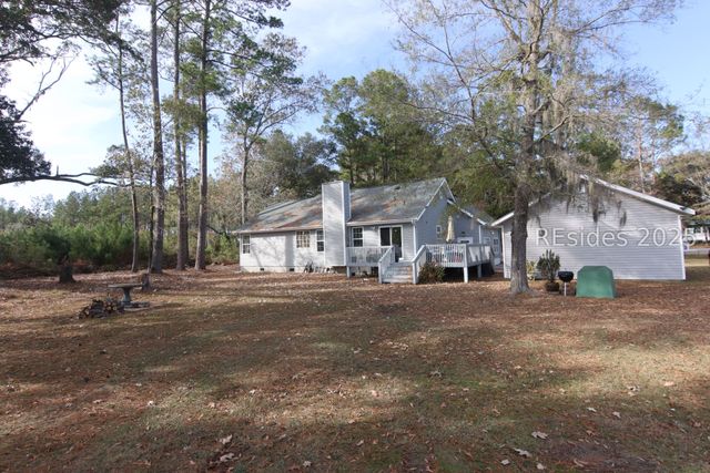 2768 Cherry Hill Rd, Ridgeland, SC 29936