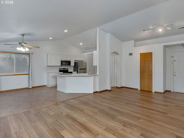 8301 Ne 163RD Ave, Vancouver, WA 98682