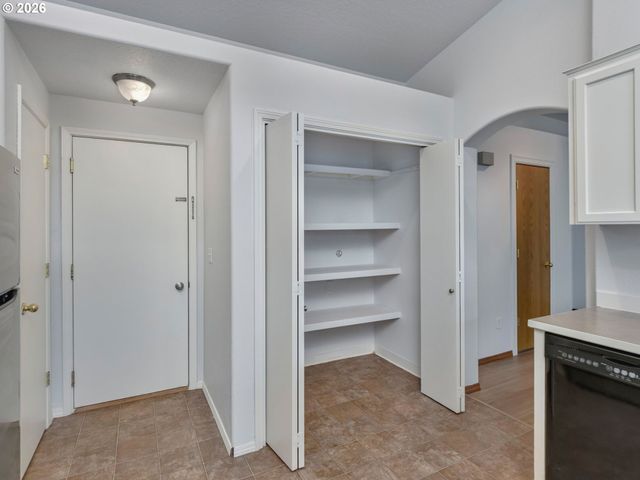 8301 Ne 163RD Ave, Vancouver, WA 98682