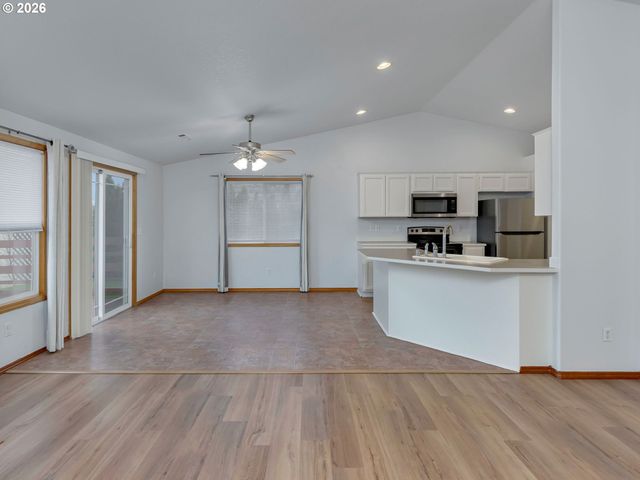 8301 Ne 163RD Ave, Vancouver, WA 98682