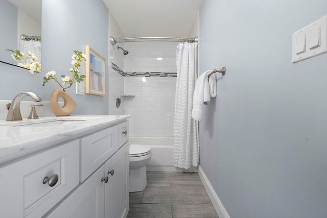 242 W 5th St 3, Boston, MA 02127