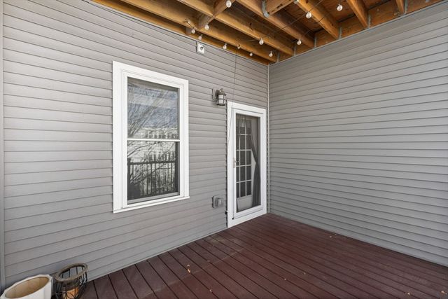 242 W 5th St 3, Boston, MA 02127