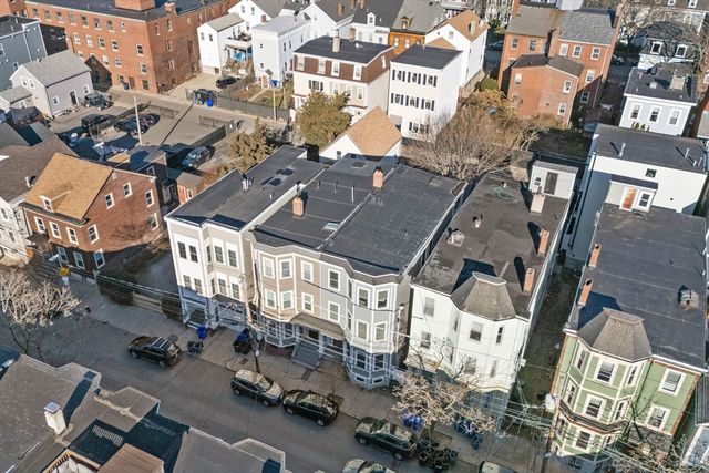 242 W 5th St 3, Boston, MA 02127