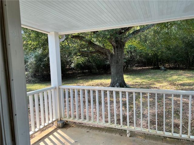 1192 ROCKY FORD Road, Lavonia, GA 30553