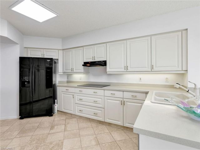 4251 Gulf Shore BLVD N 6C, Naples, FL 34103