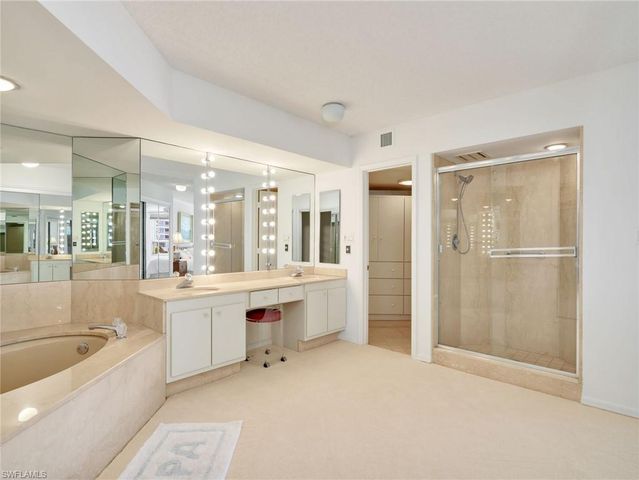 4251 Gulf Shore BLVD N 6C, Naples, FL 34103