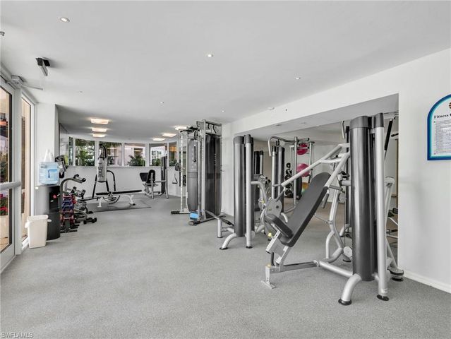 4251 Gulf Shore BLVD N 6C, Naples, FL 34103