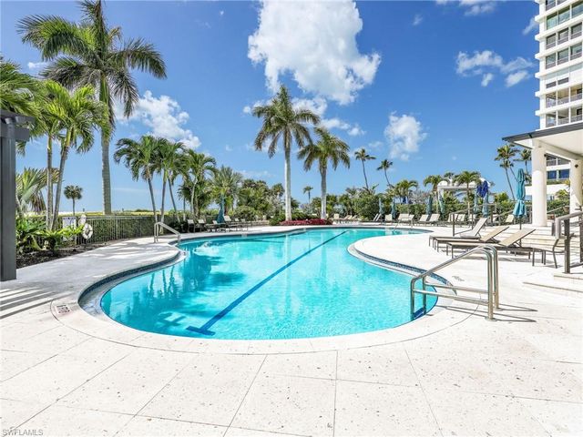 4251 Gulf Shore BLVD N 6C, Naples, FL 34103