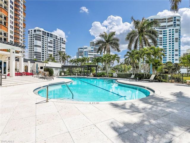 4251 Gulf Shore BLVD N 6C, Naples, FL 34103