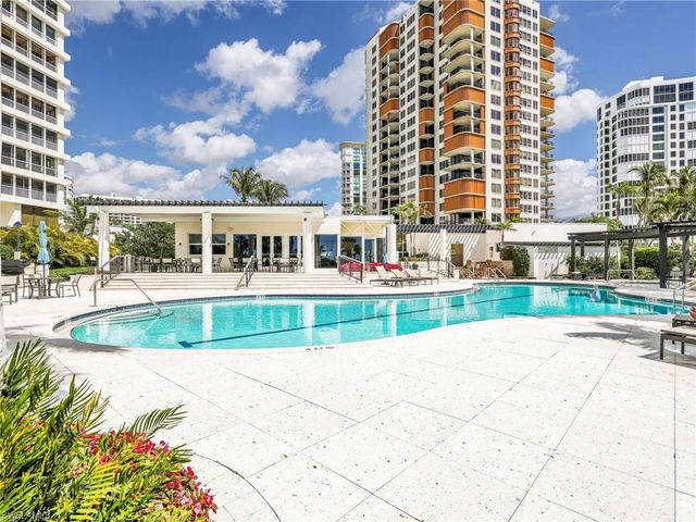 4251 Gulf Shore BLVD N 6C, Naples, FL 34103