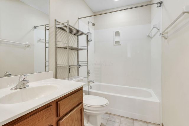 7641 Finbarr Court, Dublin, OH 43017