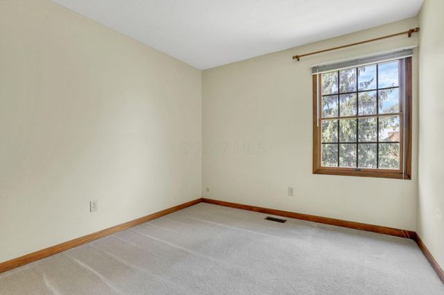 7641 Finbarr Court, Dublin, OH 43017