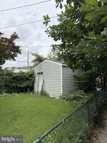 1 ROCK CREEK CHURCH RD NW, Washington, DC 20011