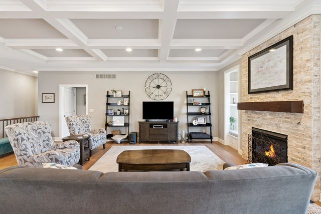 3366 Field Sike Drive, Bettendorf, IA 52722