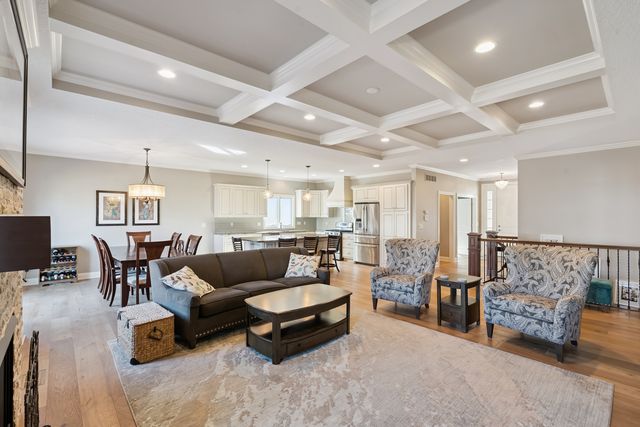 3366 Field Sike Drive, Bettendorf, IA 52722
