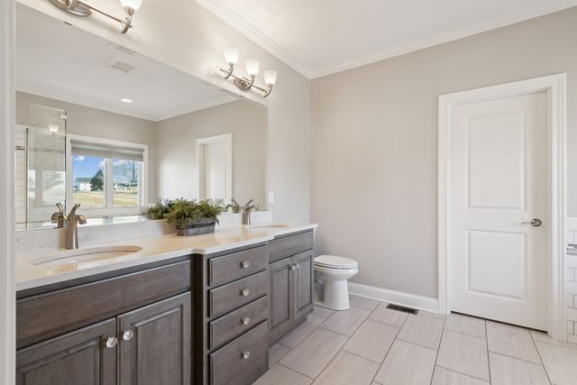 3366 Field Sike Drive, Bettendorf, IA 52722