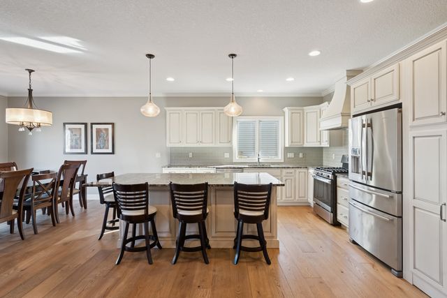 3366 Field Sike Drive, Bettendorf, IA 52722