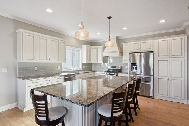 3366 Field Sike Drive, Bettendorf, IA 52722