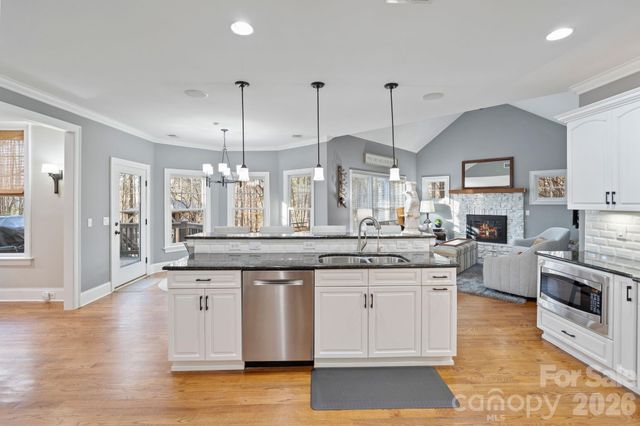 161 E Cold Hollow Farms Drive, Mooresville, NC 28117