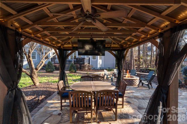 161 E Cold Hollow Farms Drive, Mooresville, NC 28117