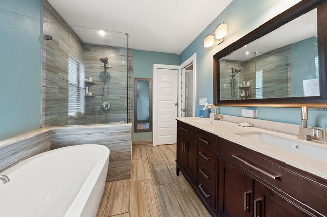 912 SEMINOLE BOULEVARD, Tarpon Springs, FL 34689