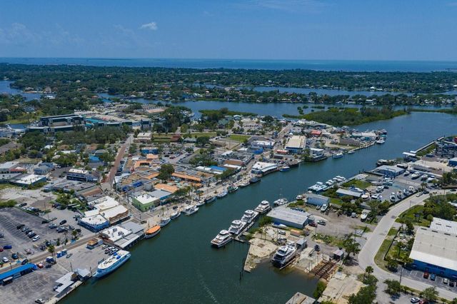 912 SEMINOLE BOULEVARD, Tarpon Springs, FL 34689
