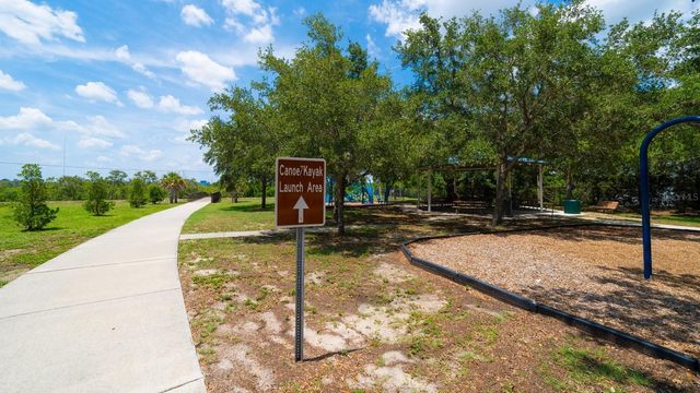 912 SEMINOLE BOULEVARD, Tarpon Springs, FL 34689