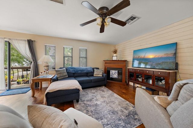 912 SEMINOLE BOULEVARD, Tarpon Springs, FL 34689