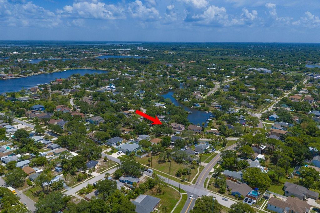 912 SEMINOLE BOULEVARD, Tarpon Springs, FL 34689