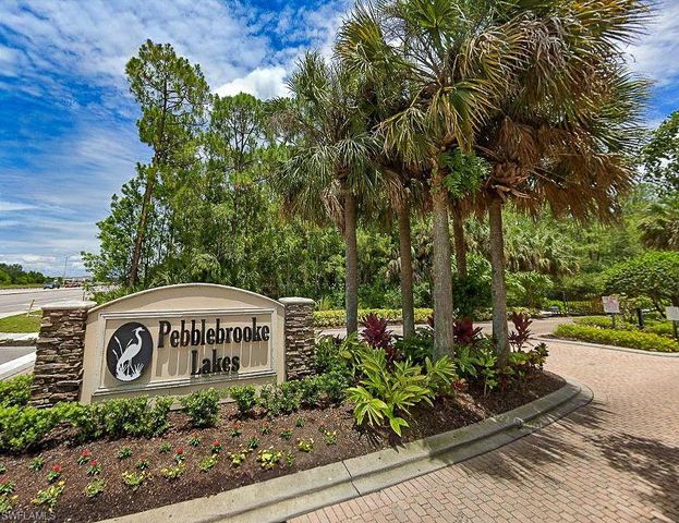 382 Burnt Pine DR, Naples, FL 34119
