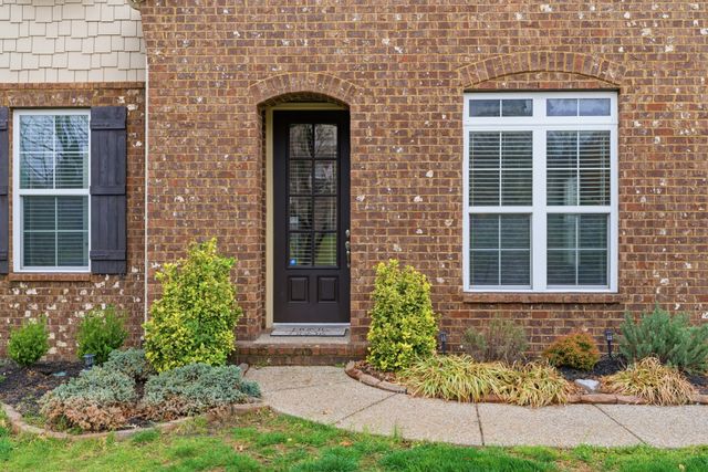 110 Irvine Ln, Franklin, TN 37064