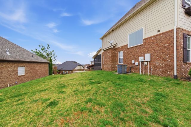 110 Irvine Ln, Franklin, TN 37064