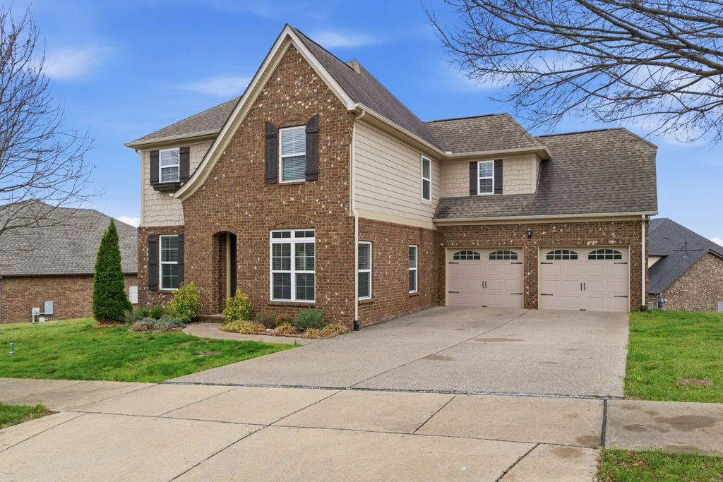 110 Irvine Ln, Franklin, TN 37064