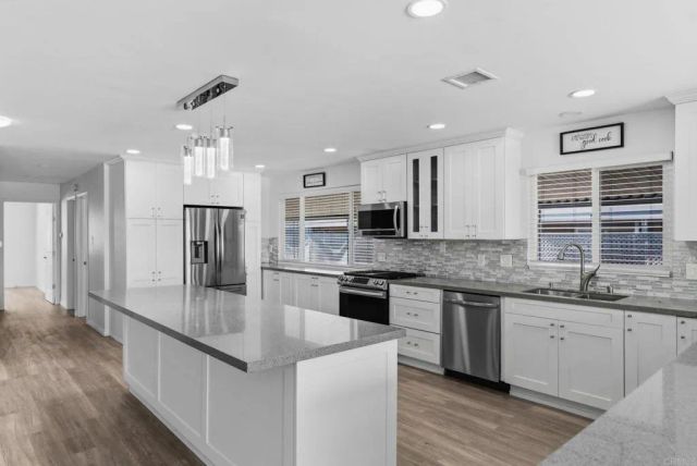 7467 Mission Gorge Rd. 219, Santee, CA 92071