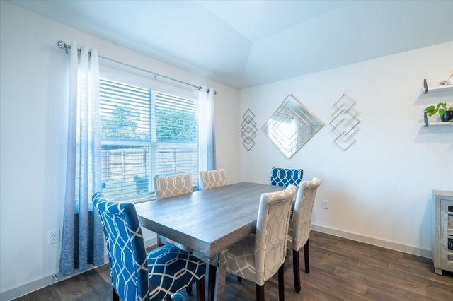 201 Elm Creek Drive, Hutto, TX 78634