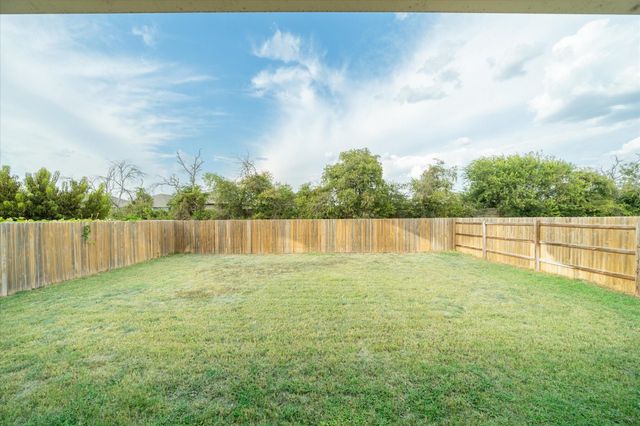 201 Elm Creek Drive, Hutto, TX 78634